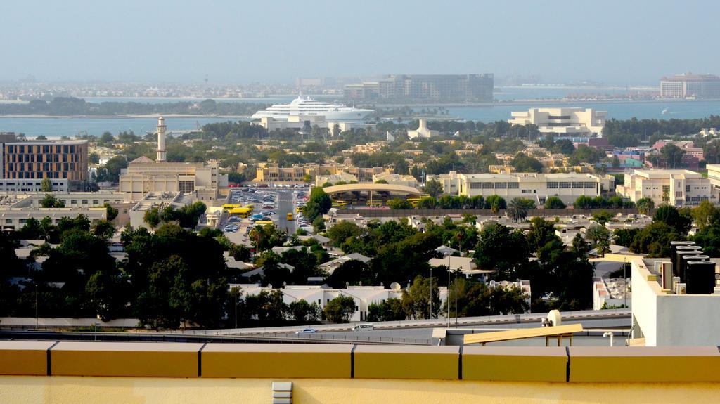 Home To Home Apartments Dubai Bagian luar foto