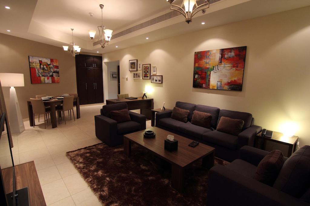 Home To Home Apartments Dubai Ruang foto