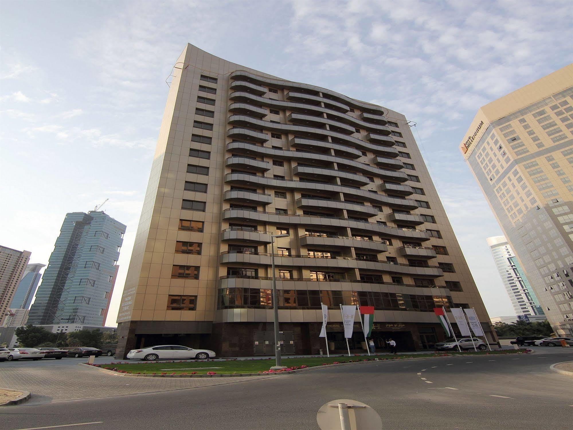 Home To Home Apartments Dubai Bagian luar foto